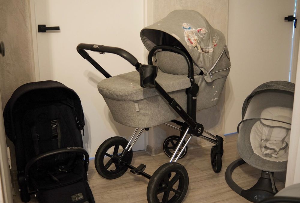 Терміново Візок Cybex Priam 3 в 1 + заколисуючий центр у подарунок