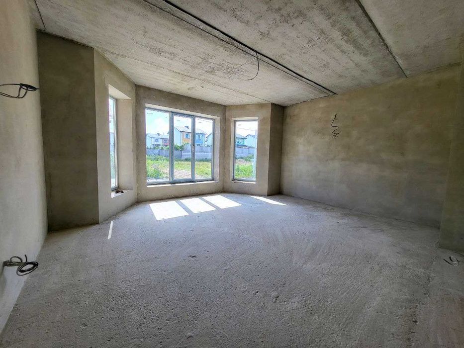 Двоповерховий будинок 160 кв. м. з гаражем