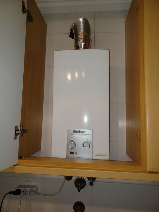 Vendo esquentador ventilado atmosférico Vailant usado