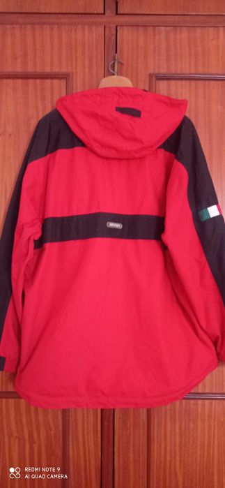 camisola impermeável Ferrari