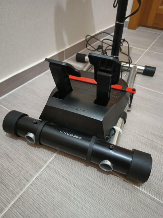 Проводной руль Thrustmaster T150 Ferrari Wheel + Подставка.