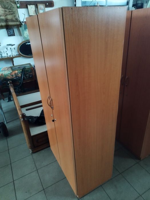 szafa 2 drzwiowa biurowa ubraniowa 80\50