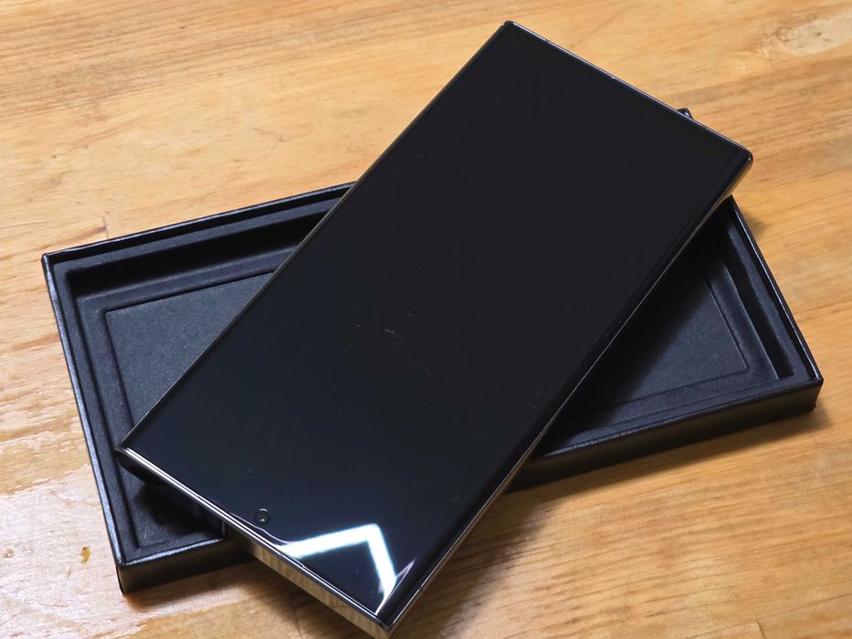 Європа. Samsung Galaxy S23 Ultra 8/256GB Green, 2sim.