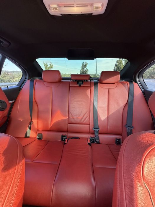 BMW 3 Series 2016 VIN WBA8E9G58GNU29326 фото оголошення 18 з 24
