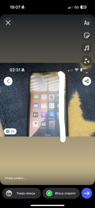 Wyswietlacz iphone 16 orginalny  uszkodzony