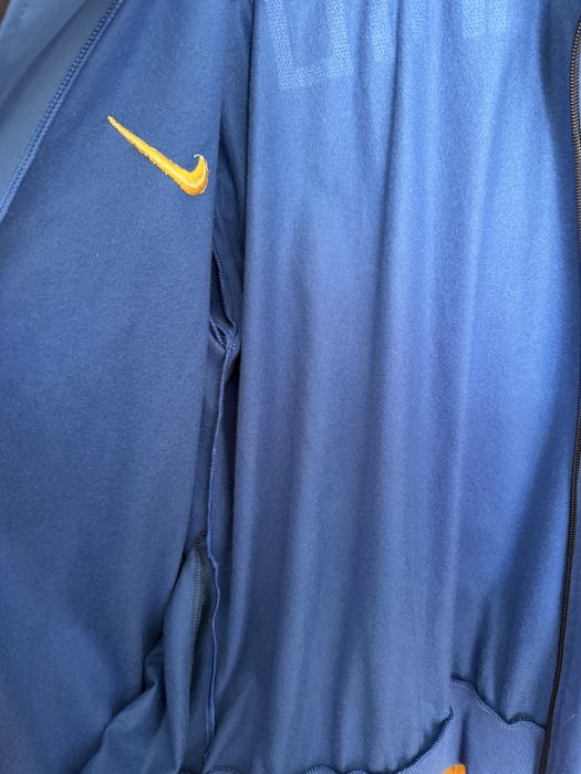Casaco Nike FCP.