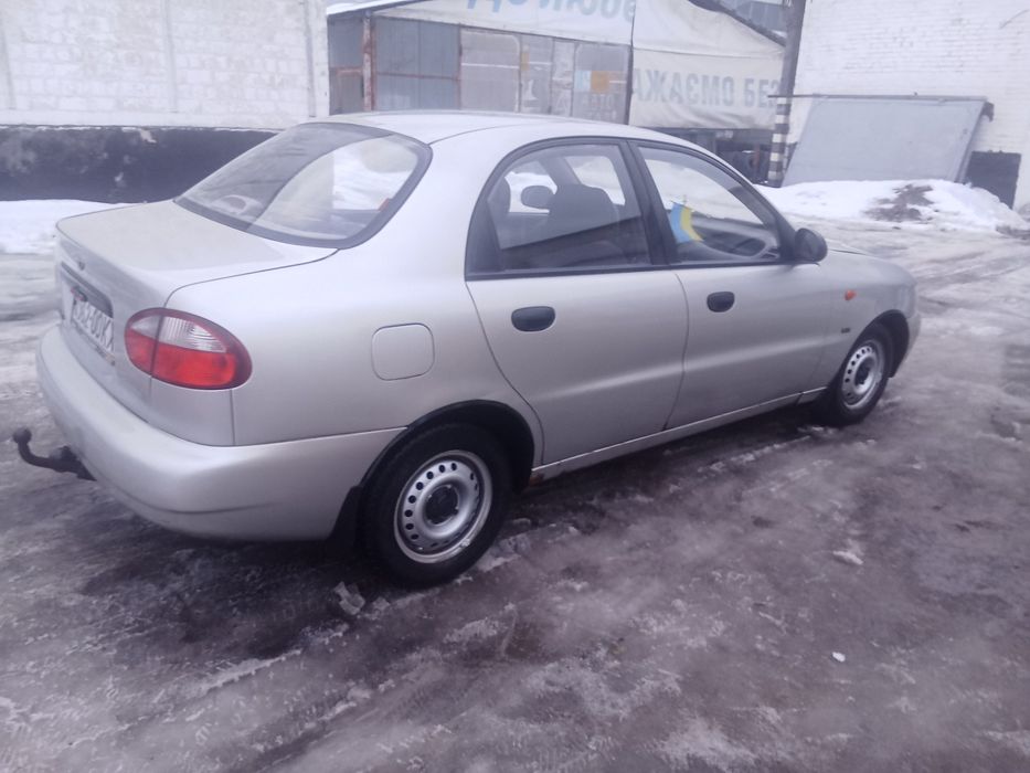 Сенс, повністю на ходу.