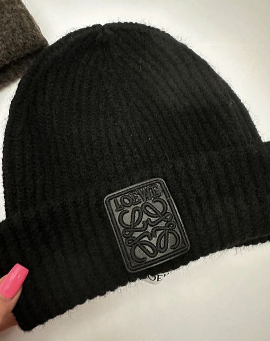 Czapka zimowa loewe kaszmir wełna logo skórzane