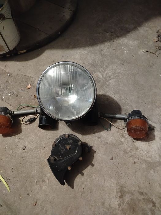 Lampy i kierunkowskazy do Javy 350ts sport