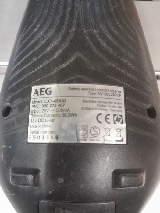 Odkurzacz AEG pionowui akumulatory