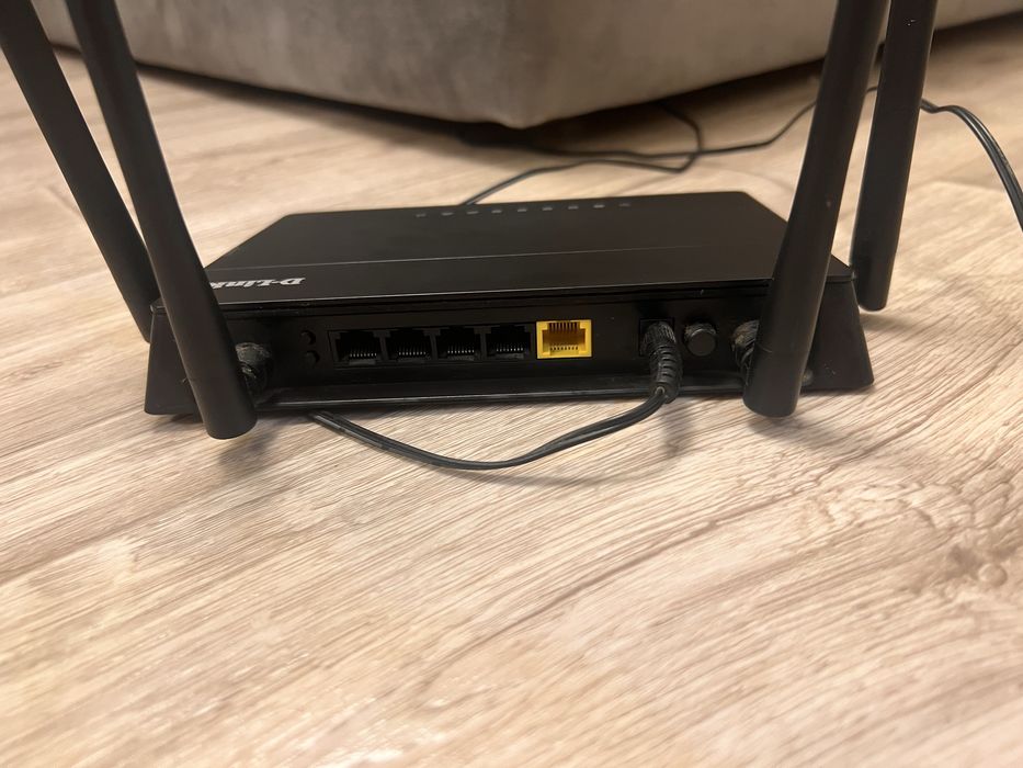 Роутер D-link dir-822