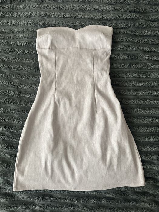 Сукня жіноча облягаюча