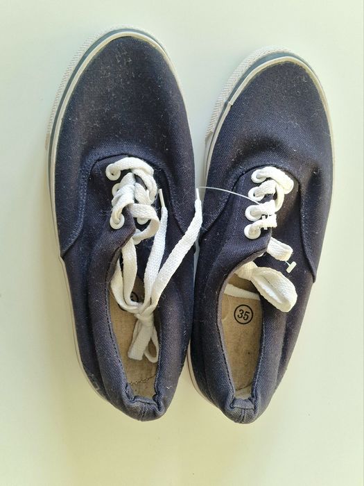 Sapatilhas sapatilhas novas, Tamanho 35