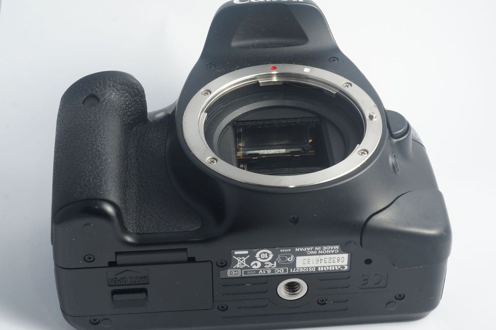Фотоапарат Canon EOS 550D body