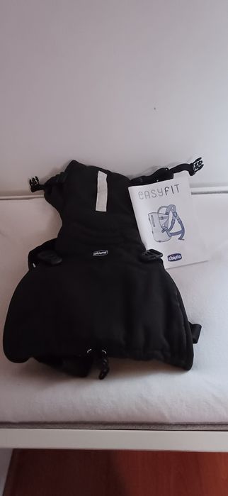 Mochila Porta-Bebés Chicco EasyFit Preta
