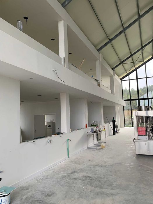 Pinturas / Pladur / Reparações Externa e Internas