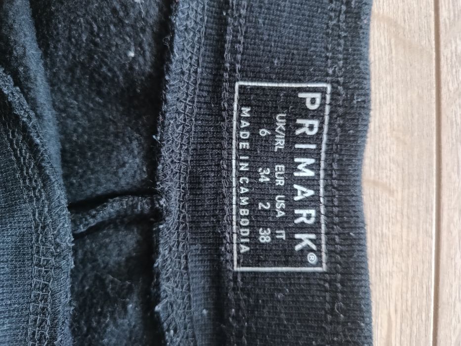 Spodnie czarne dresowe 36 nowe