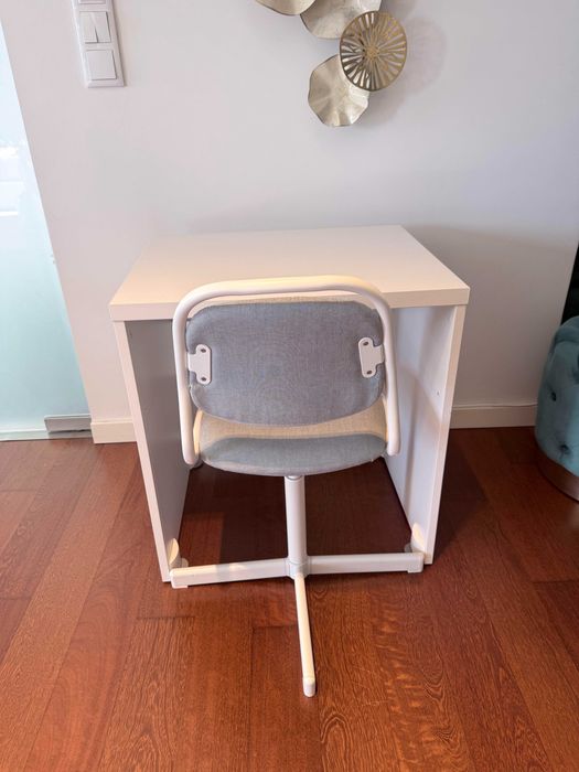 Secretária + cadeira para crianças