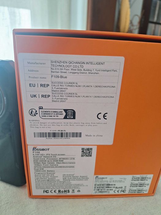 Telemovel FOSSiBOT F109 5G (256GB) – Ecrã Duplo, Bateria 10600mAh, Ultra Resistente (Com Caixa)