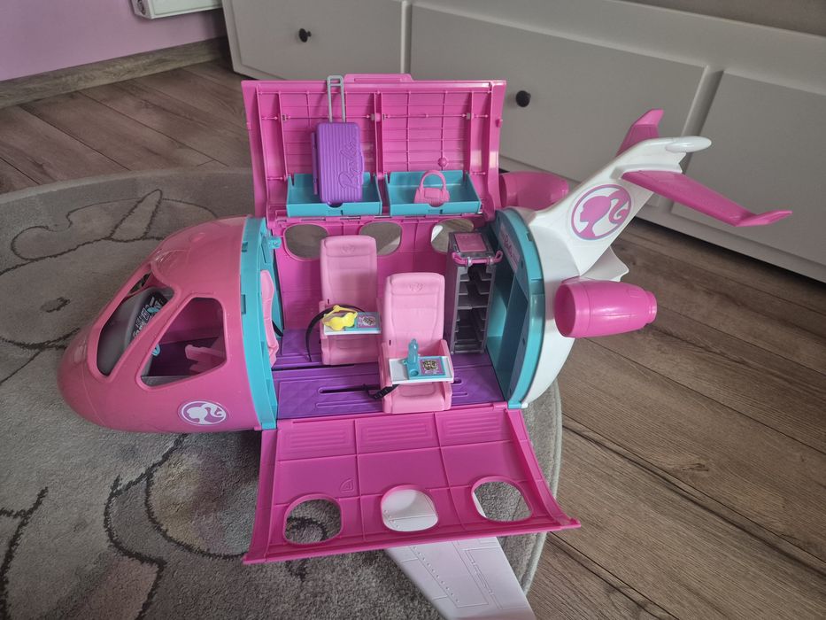 Samolot Barbie +auto gratis