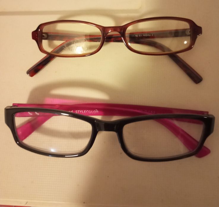 Vendo armações óculos novas