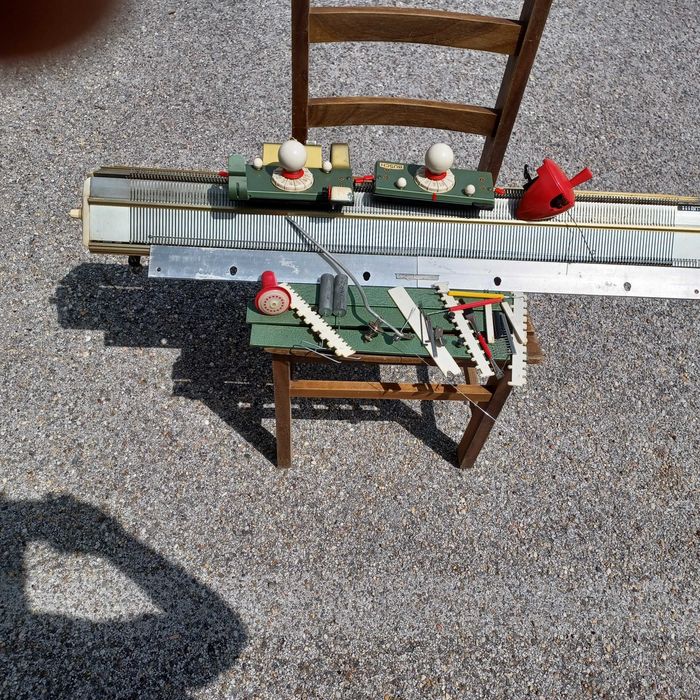 Maquina busch  antiga de tricotar/tecer malhas.