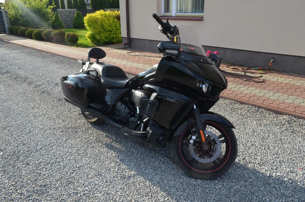 Yamaha XV Eluder Venture