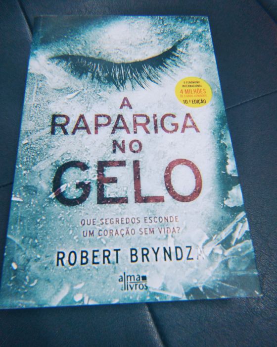 Livro : A Rapariga no Gelo