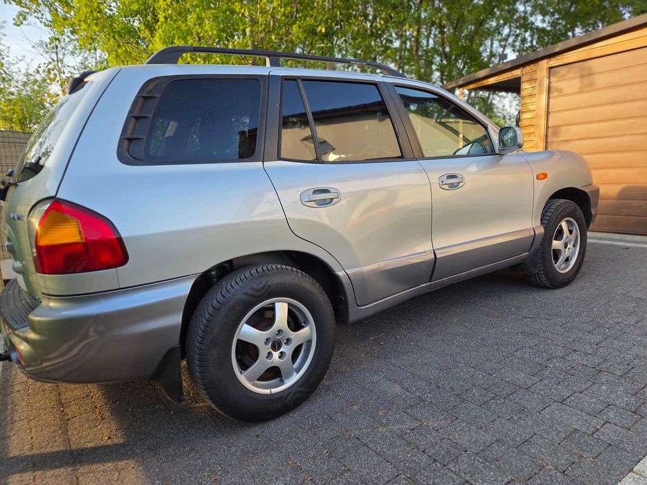Hyundai Santa Fe 4x4 2.7 V6 automat