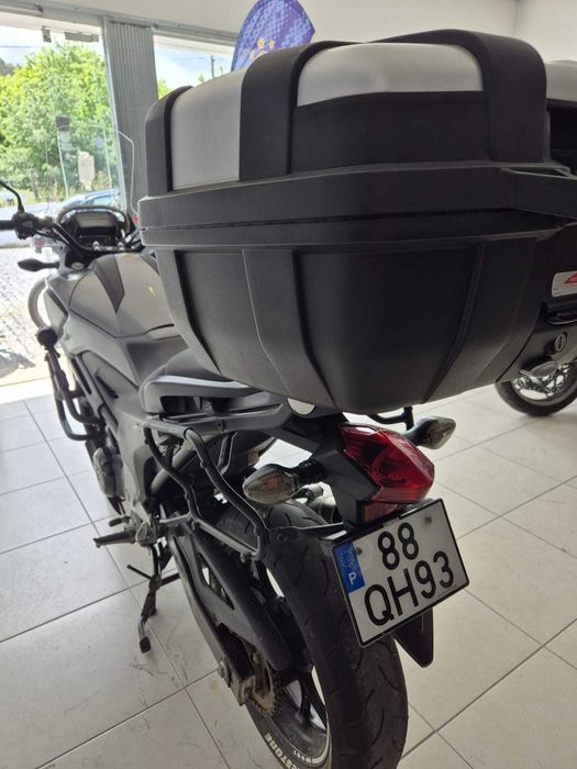 Honda NC 750X poucos KL.