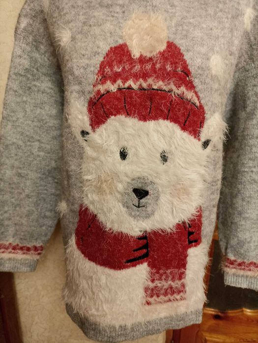Сірий новорічний светр з ведемедиком- найкращий подарунок на Новий рік