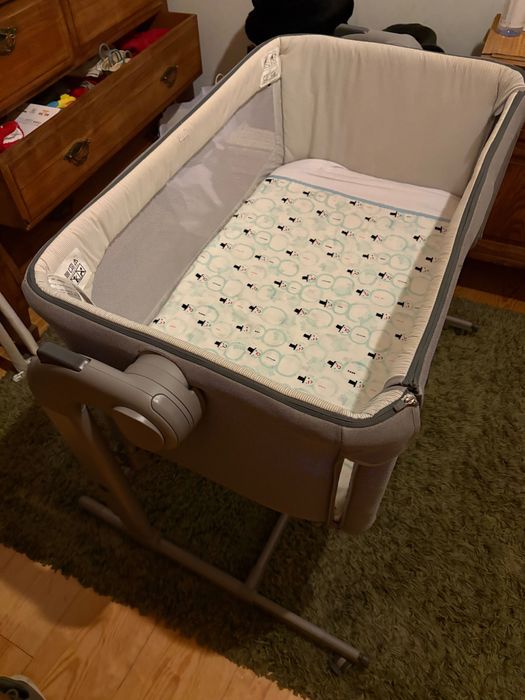 Berço next to me chicco