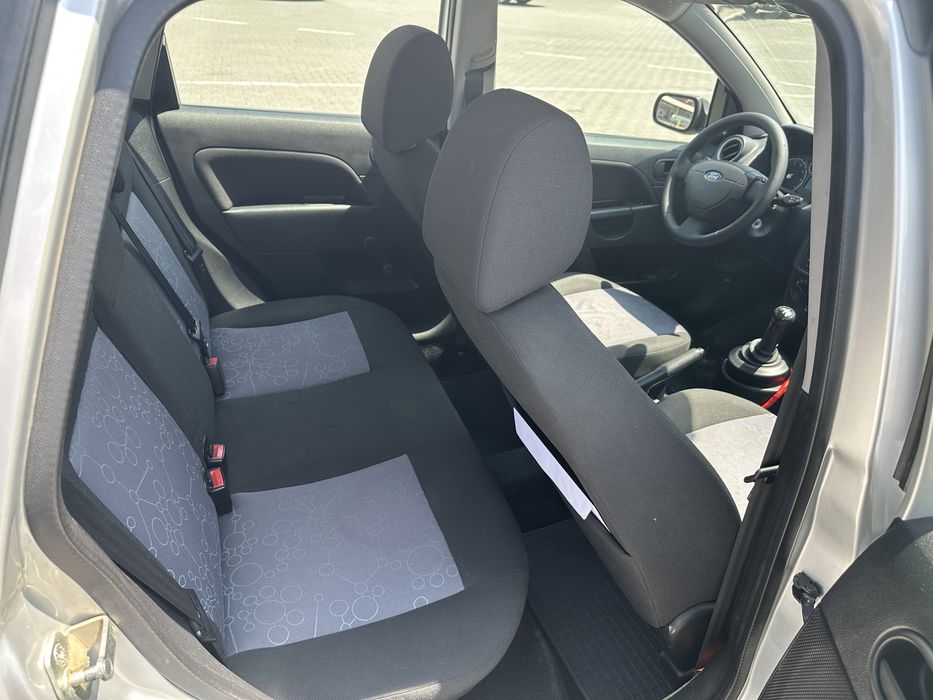 Форд фіеста 2008