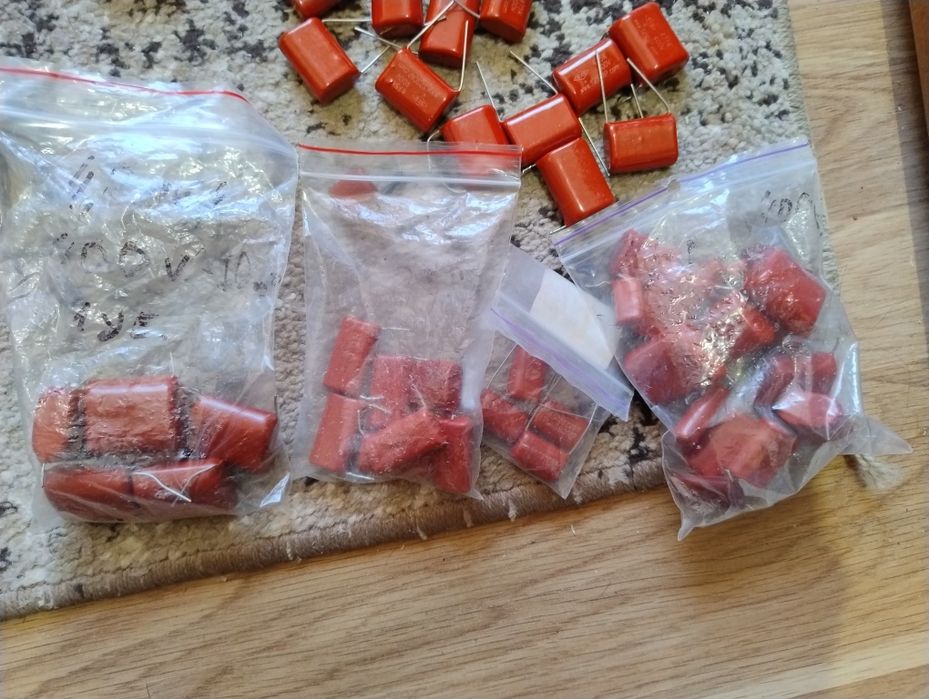 Конденсатори плівкові різні