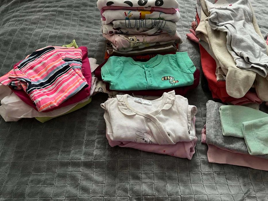 Zestaw ubranek niemowlęcych r. 68