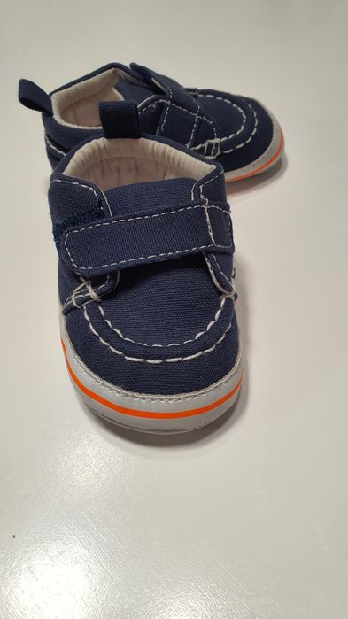 Buciki niemowlęce, niechodki Carters 1