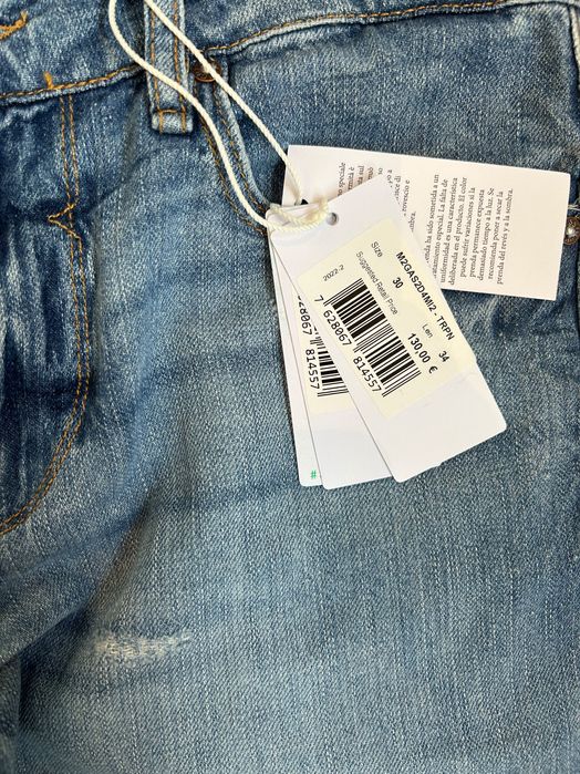 Calças GUESS novas com etiqueta e preço de origem