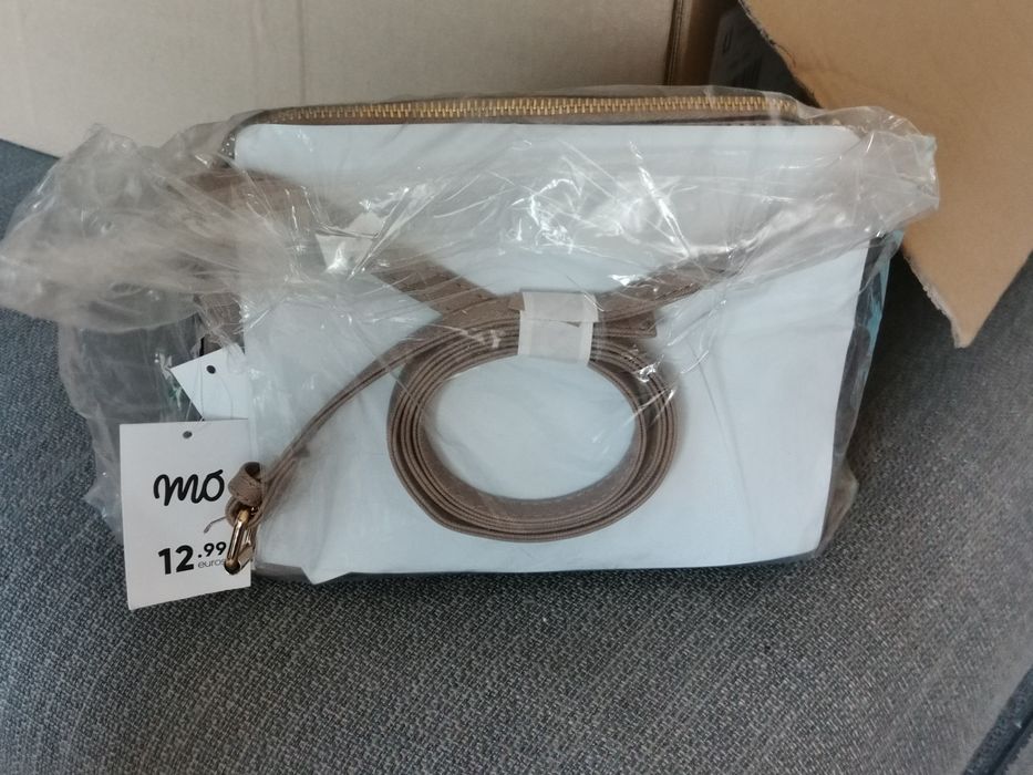 Mala beje de alça nova