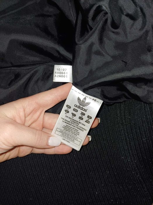 Жіноча оригінальна жилетка ADIDAS