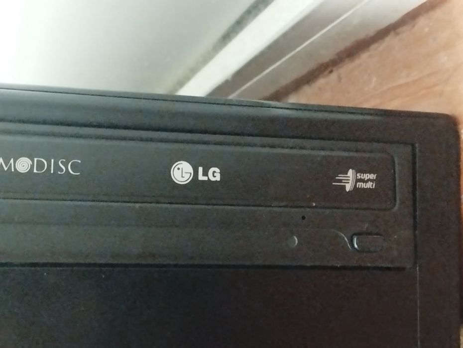 Корпус для компʼютера mATX + DVD-привід LG — б/в