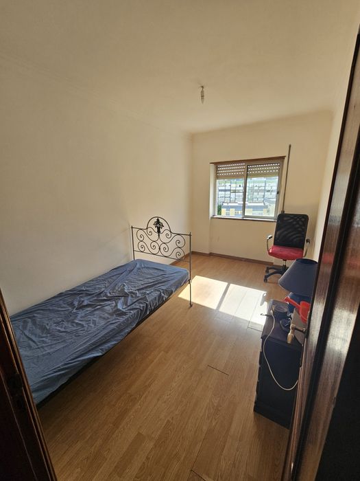 Não é para casais Mobilado no Laranjeiro (Almada) – 400€ com Despesas Incluídas