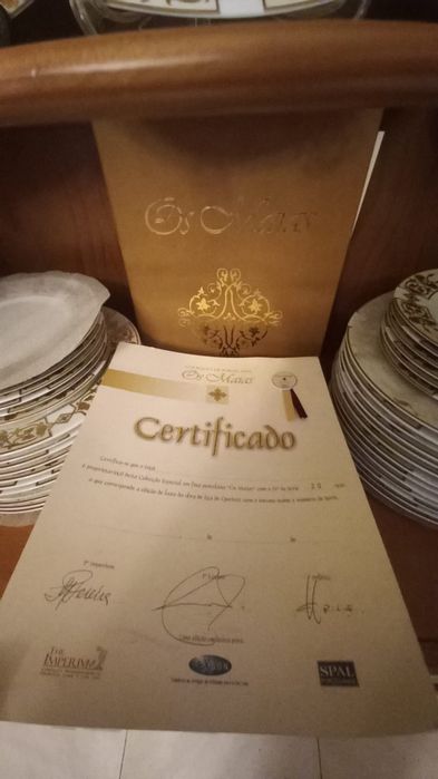 Conjunto de loiça Os Maias
