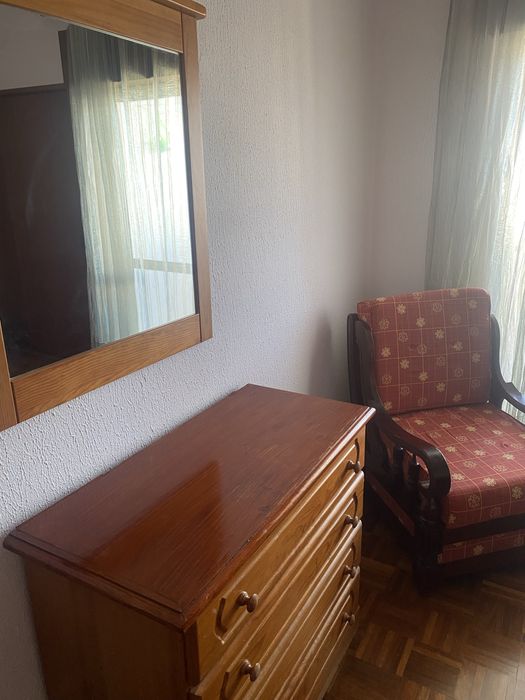 Quarto individual disponivel em Portimão.