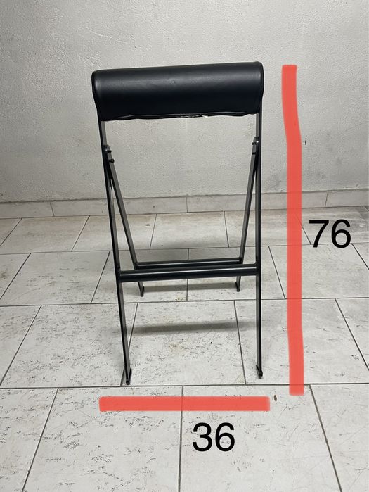 Banco de encosto!! Ideal para balcão de loja