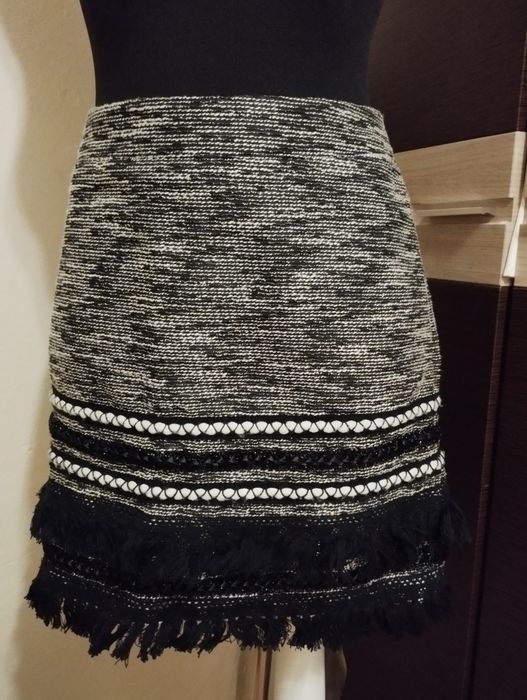 Nowa Biała czarna elegancka spódnica H&M 38/40 biurowa do pracy