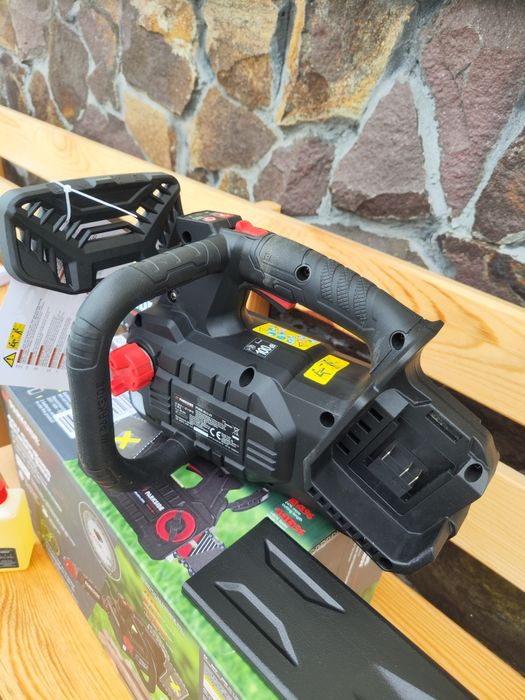 Акумуляторна ланцюгова пила Parkside Performance PPAKS 40-Li A1