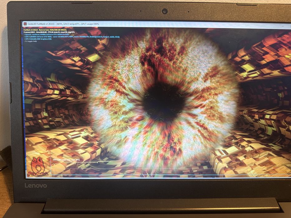 Продам игровой ноутбук Lenovo Ideapad 330-15ICH I7-8750H/gtx 1050 новая батарея