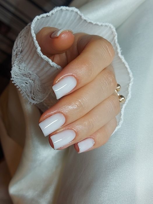 Маникюр и педикюр