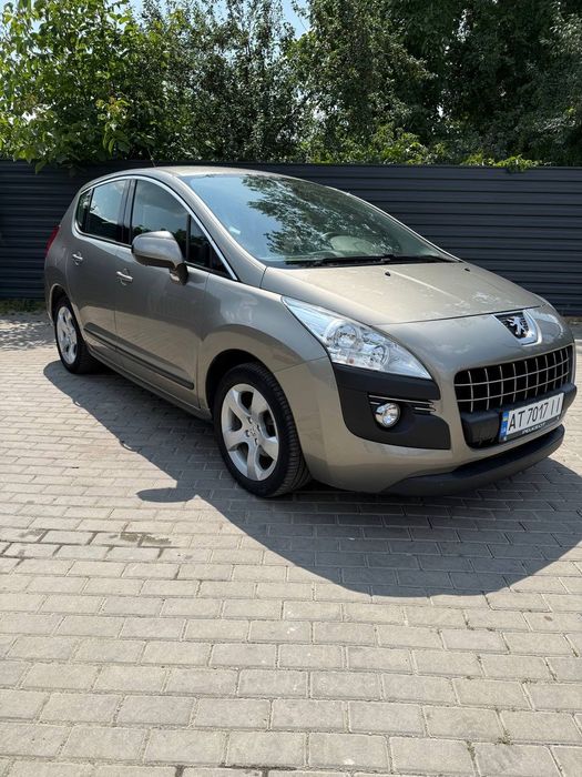 Продам Пежо 3008