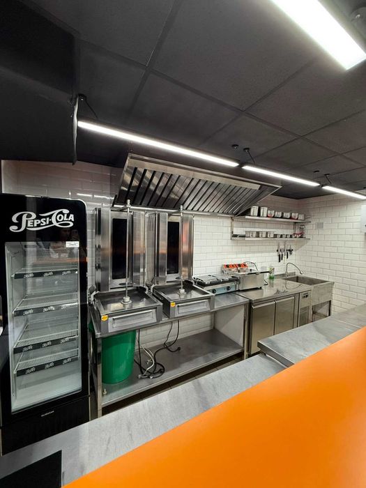 Терміново!Оренда готовий бізнес заклад харчування фасад,фасадне вікно